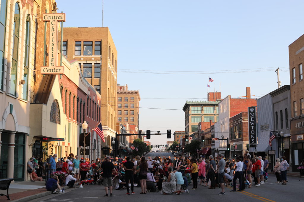 Chamber's Equity, Diversity & Inclusion Group Organizes Silent Solidarity Walk