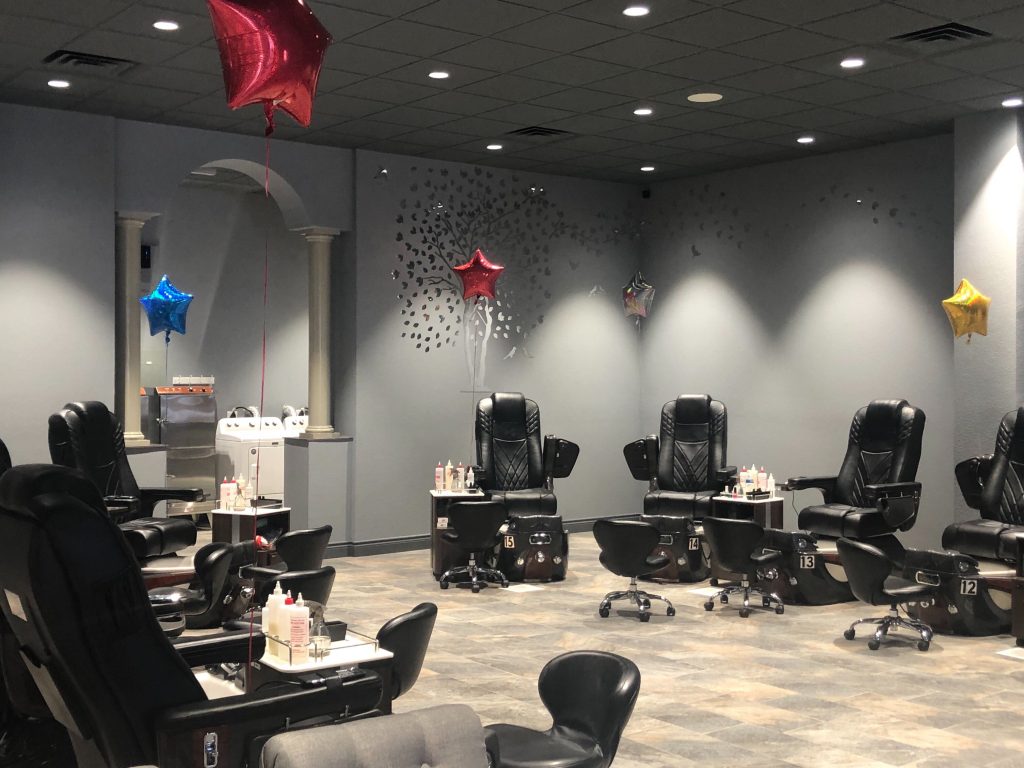 Member Spotlight: Lux's Nail Spa