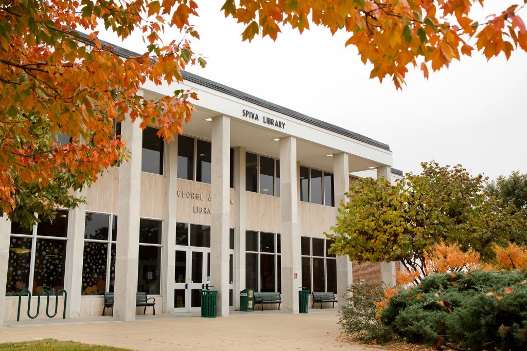 Missouri Southern State University's Assistant Library Director, Amber Carr, Named MLA's 2025 Outstanding Professional Librarian